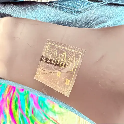 Azalea wang ruffle green teal fluffy pink green feather Stiletto Buffy boots 8.5