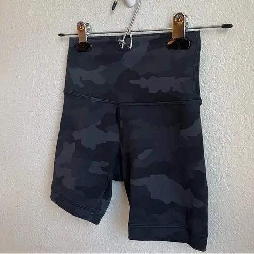 Lululemon  Wunder Under Train Short 6” Incognito Camo