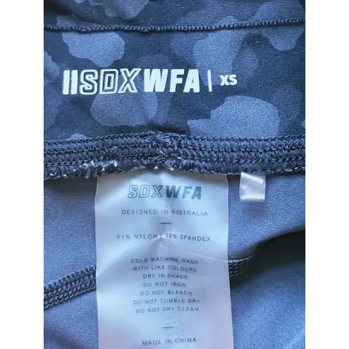 White Fox Full Length Leggings XS Black Camo