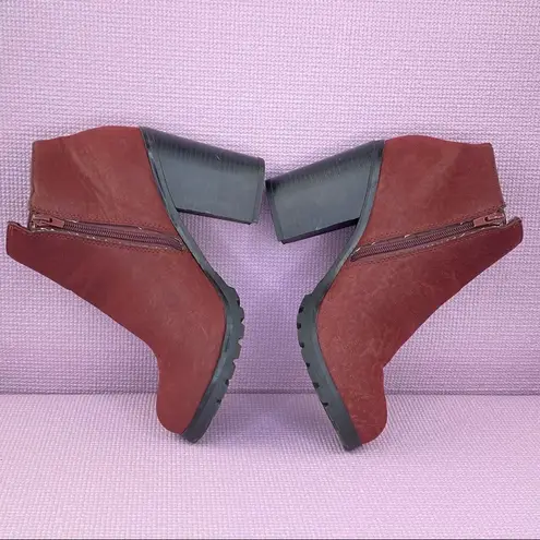 Soda Boots Zipper Side Lug Sole Ankle Moto Boots Red Size 10