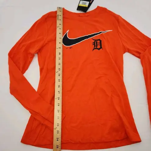 Nike  Detroit Tigers Womens Size Small Orange Long-Sleeve Shirt