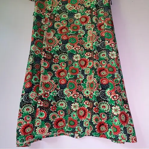 Untuckit Size 12 Floral Green and Red Midi Dress Button Up Short Sleeve