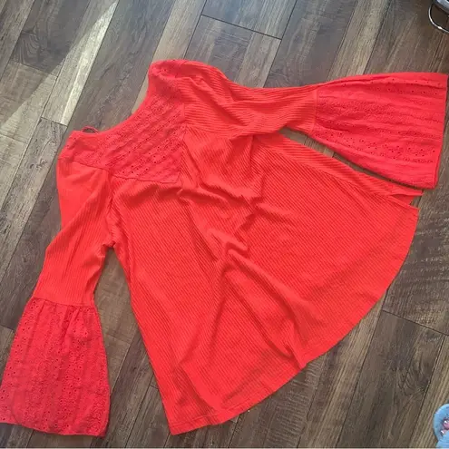 Free People $88  Parisian Red Eyelet S boho lace V Neck Puff Sleeve top Nwot fall