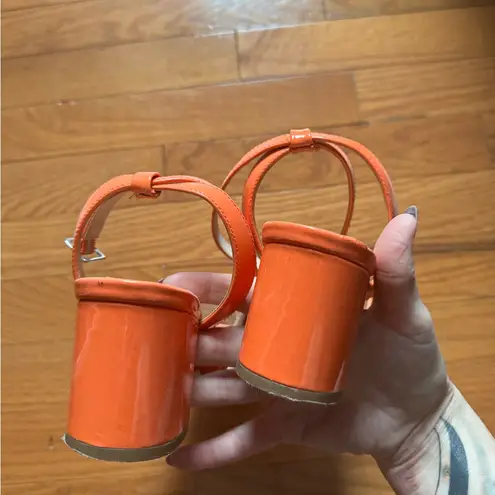 Anthropologie CHARLES BY CHARLES
DAVID AMATA HEELED
SANDALS