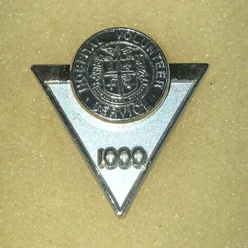 Silver Tone Vintage Hospital Volunteer Service 1000 Hours Pin