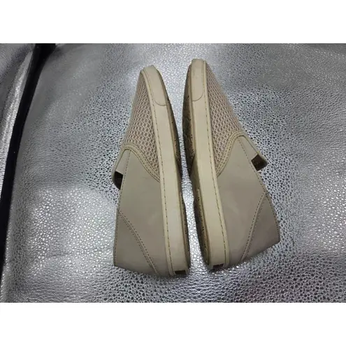 OLUKAI Pehuea SIze 8