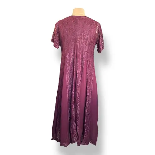 Vintage 90s Nostalgia Burgundy Lace Overlay Dress Short Sleeve Medium Midi Red