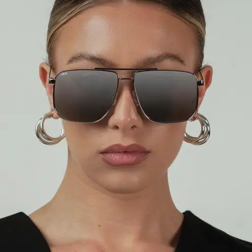 Otra Sorrento Silver Aviator Glasses