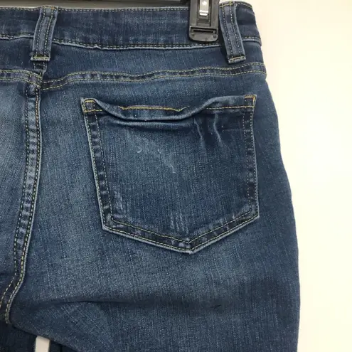 Time & Tru  Bermuda women’s size 4‎ jean shorts mid rise medium wash