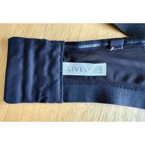 Lively Strapless Bra 38D Women Black Lace Underwire GUC No Straps Size undefined