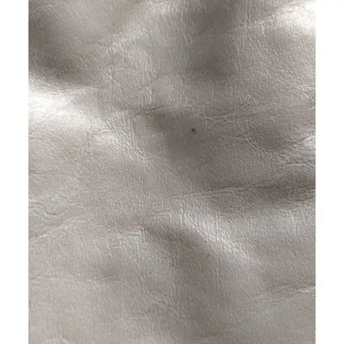 Jacqueline Ferrar genuine leather Women's Cream Purse/Shoulder Bag SKU 2624