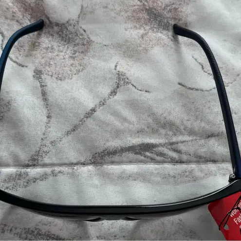 NWT Black frame and lens cat eye UV400 Sunglasses summer bohemian vacation