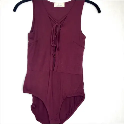 Solemio Maroon Lace Up Snap Bottom Bodysuit Size Small