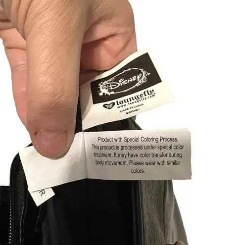 Lounge Fly Black and Gold Alice in Wonderland Tote Disney Classic Fairytale Rare!