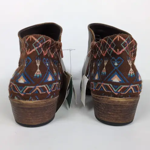 ROPER Brown Sedona Ankle Boots Aztec Heel Snip Toe Faux Leather Women's 11