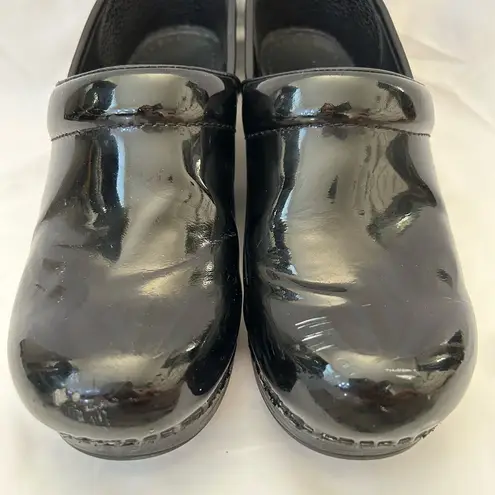 Dansko  Clogs Women’s Sz 9