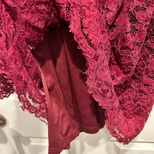 Love Riche  Lace Burgundy Dress size small