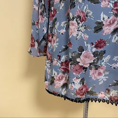 Dee Elle 🛍️ Floral Rose Gray Long Bell Sleeve Mini Sheath Dress Size XS