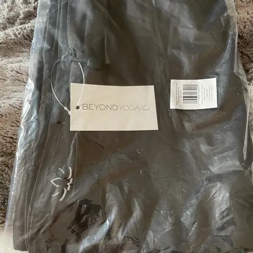 Beyond Yoga ⭐️NEW⭐️ INFINITY SCARF