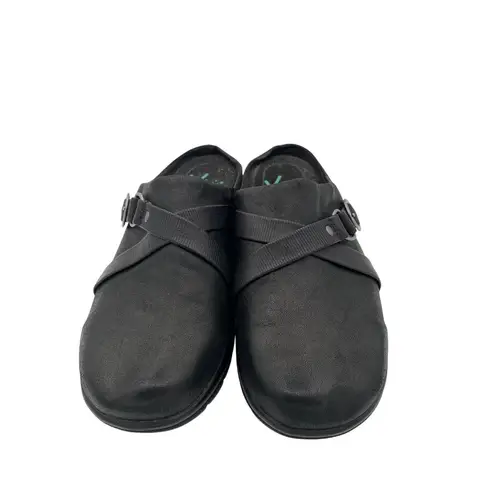 Yuu Womens Black Slip