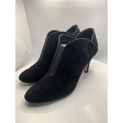 Adrienne Vittadini Black Suade Heel