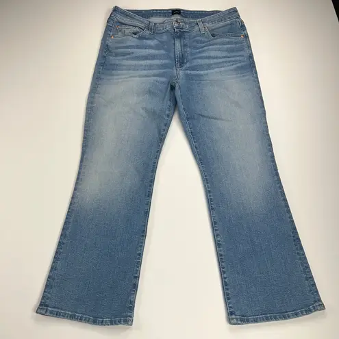 Edwin Lark Ankle Boot Kick Jean Paradigm Wash 27” Inseam Mid Rise Size 32 Waist Blue