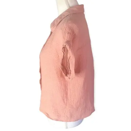 Ci Sono  Textured Short Sleeve Button Front Cropped Blouse - Image 75