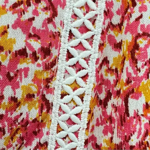 Adrienne Vittadini Dainty Floral Blousy Sleeveless Peplum Top with Lace Boho