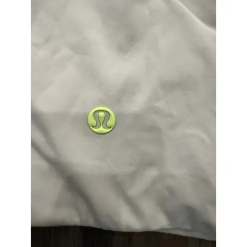 Lululemon Training Top tight fit Short Sleeve Activewear Women T Shirt XS Tan