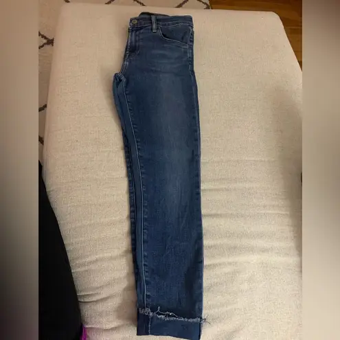 J Brand  Denim jeans Frayed Rolled Edge Sz 25 Cut 14888 Medium Wash