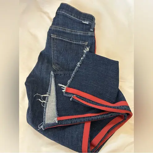 EUC Mother Women's Jeans with Red Stripe. Size 24 “the looker ankle fray” style Blue