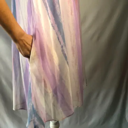 Adrienne Lavender Watercolor Shift Dress Round Neckline Flowy Women's Sm