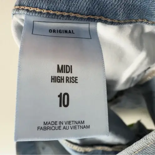 EXPRESS  Midi High Rise Shorts Light Blue Leopard Print Jean Denim Zip Button NWT