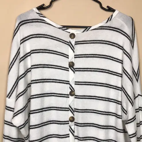 BKE Women’s Striped Fleece White Black Lightweight Buttons Back Sweater