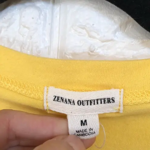 Zenana Outfitters  sunny yellow cotton spandex mid sleeve tee T‎ shirt size M