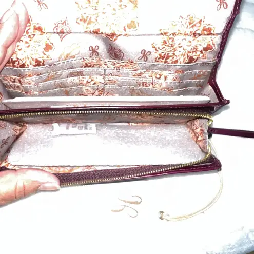 HOBO Rider Wallet Plum Purple Leather Trifold Magnetic Closure Card Holder Chic