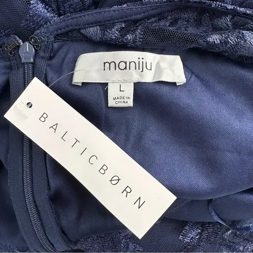 Maniju Baltic Born Navy V Neck Gown size Large Pearls V Back Long Formal NWT