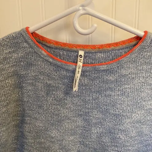 Leo & Nicole  3/4 light blue knit sweater sz M 100% cotton