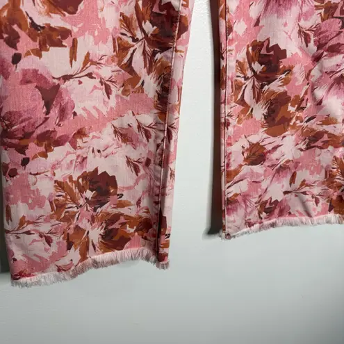 NWT Stitch Fix Liverpool Hannah Fray Hem Crop Jeans Pink Floral Size 12/31
