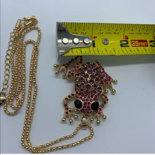 New reddish&pink frog rhinestone fashion necklace