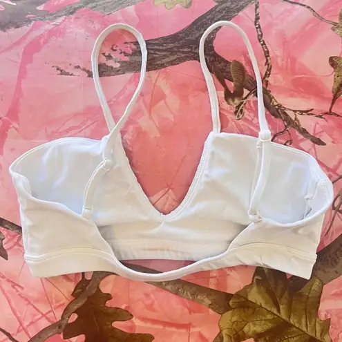 white v neck cinch front sports bra