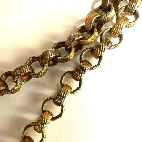 Pink faux pearl triple strand vintage necklace