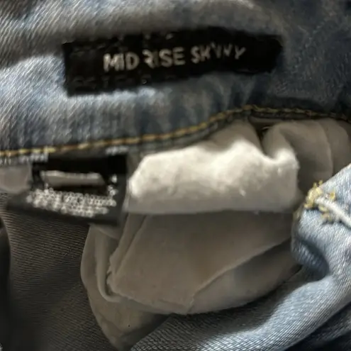 Rue 21  Light Blue Mid Rise Skinny Jeans