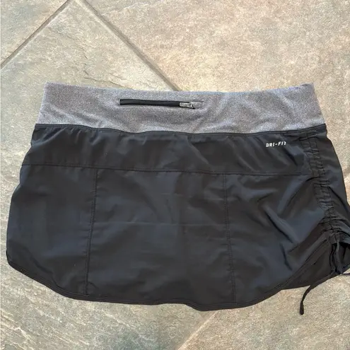 Nike  Dri Fit Women’s Black and Gray Athletic Skort  M
