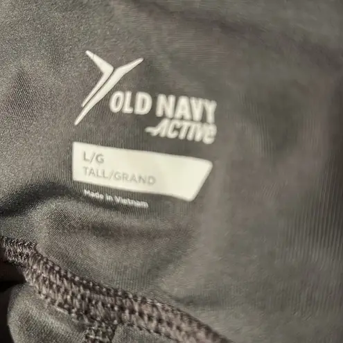 Old Navy  active tall L workout capri pant