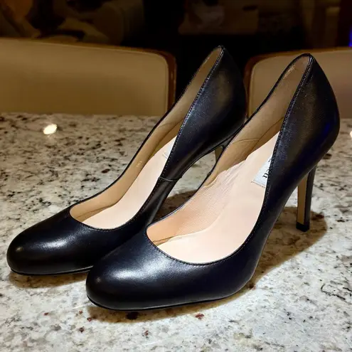 LK Bennett “Shilo” Black Leather Heels – NWT Rare Classic Court Pump Size 37 6.5