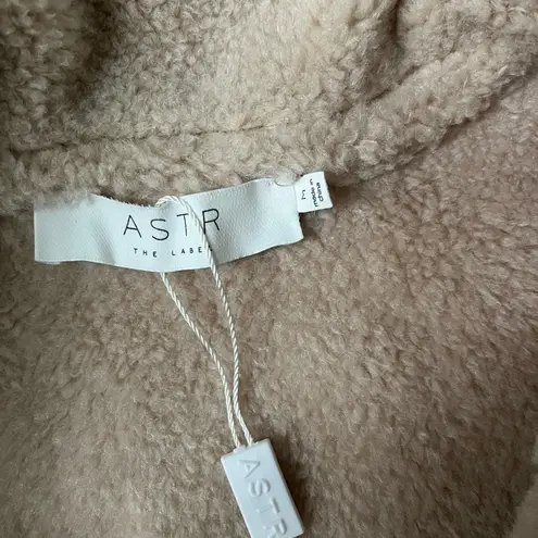 ASTR NWT  the label tan leather jacket with fit lining