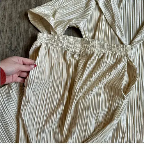 One Loved Babe Champagne Plisse Set Size L