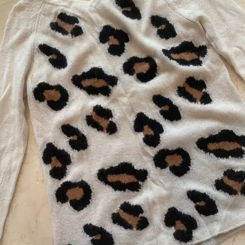 Ella Moss Leopard Spot Sweater Sz Medium with Zip