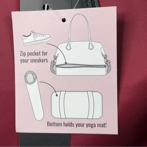 Mondani New York WeekenderTote/Duffle/Gym Bag Holds Sneakers & Yoga Mat …